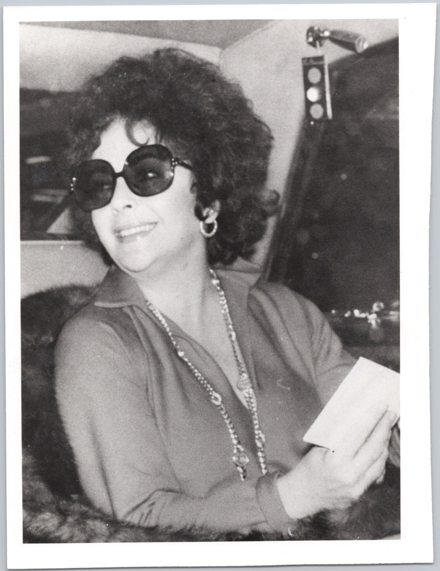 Elizabeth Taylor in Sunglasses