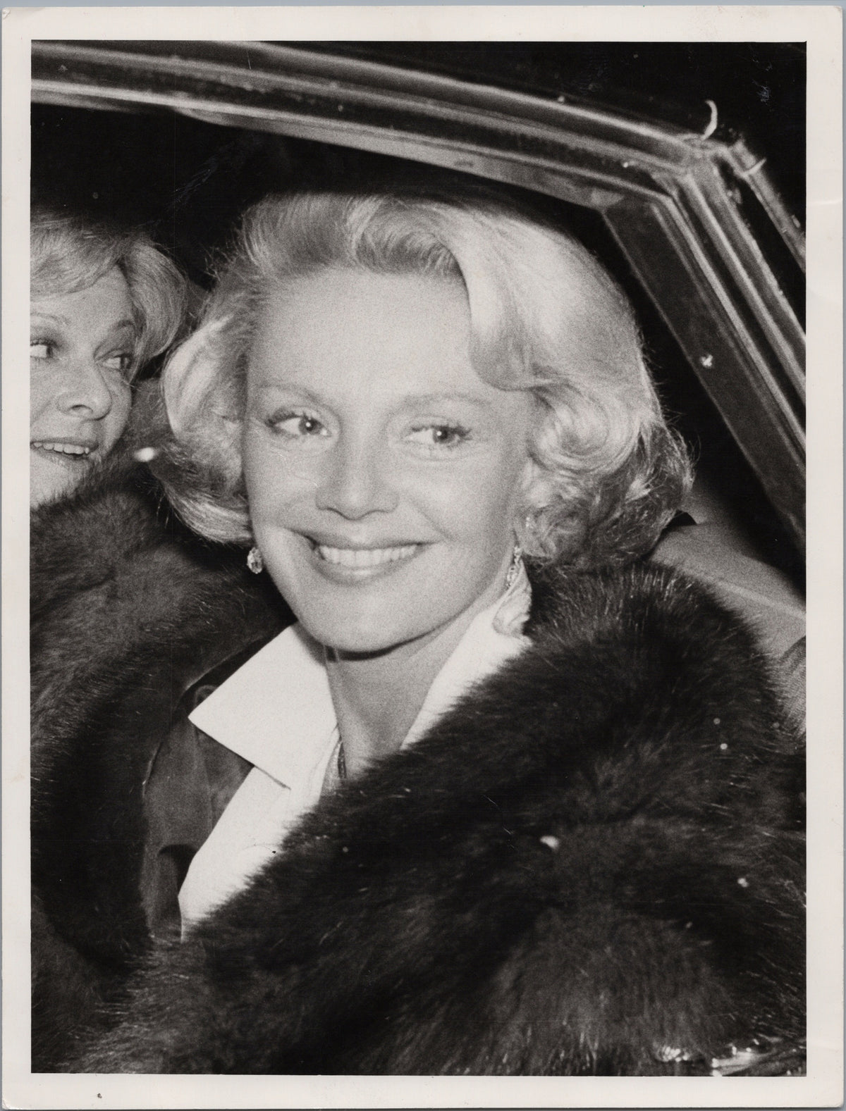 Barbara Sinatra Leaving the Royal Albert Hall — 1987 — front