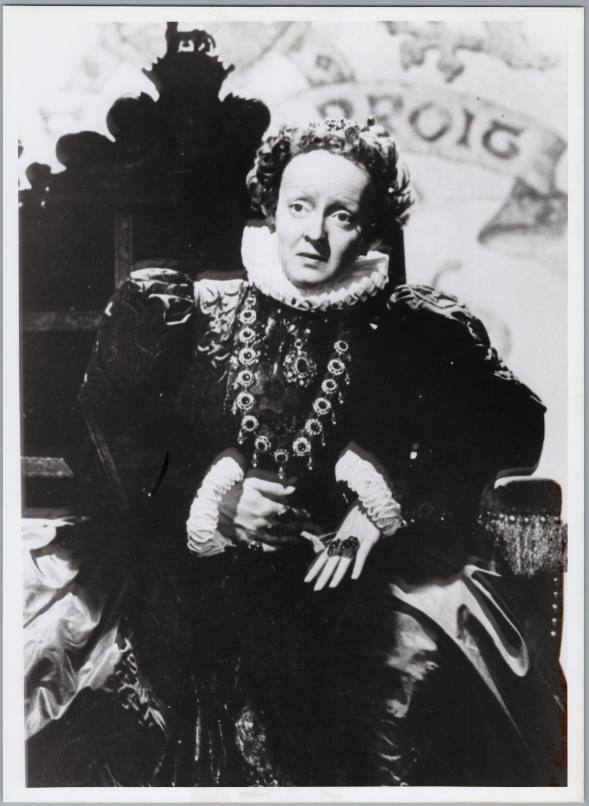 The Virgin Queen — Bette Davis as Elizabeth I — front