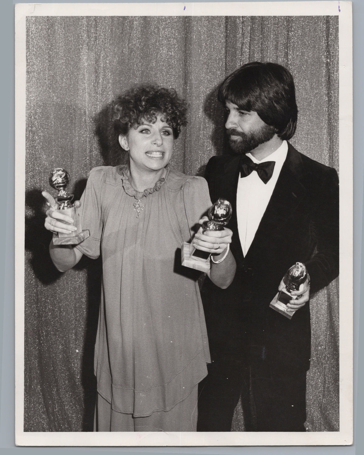Barbra Streisand and Kris Kristofferson — Golden Globe Awards — front