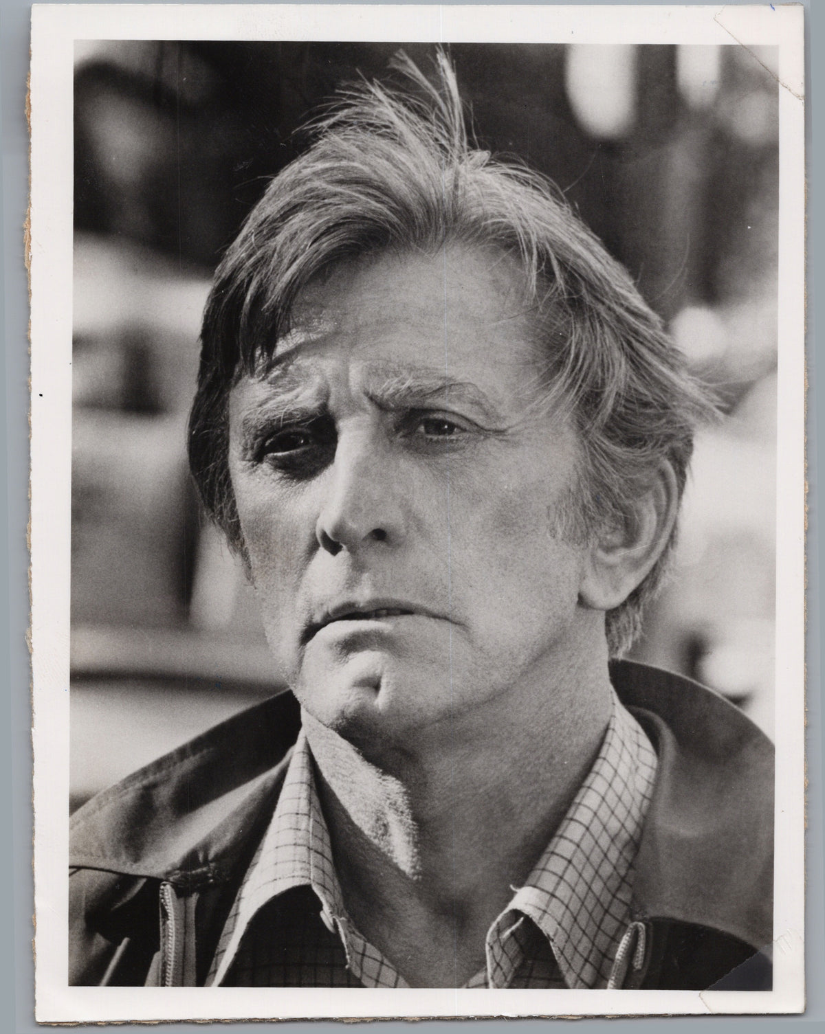 Kirk Douglas — Outdoor Close-Up — front
