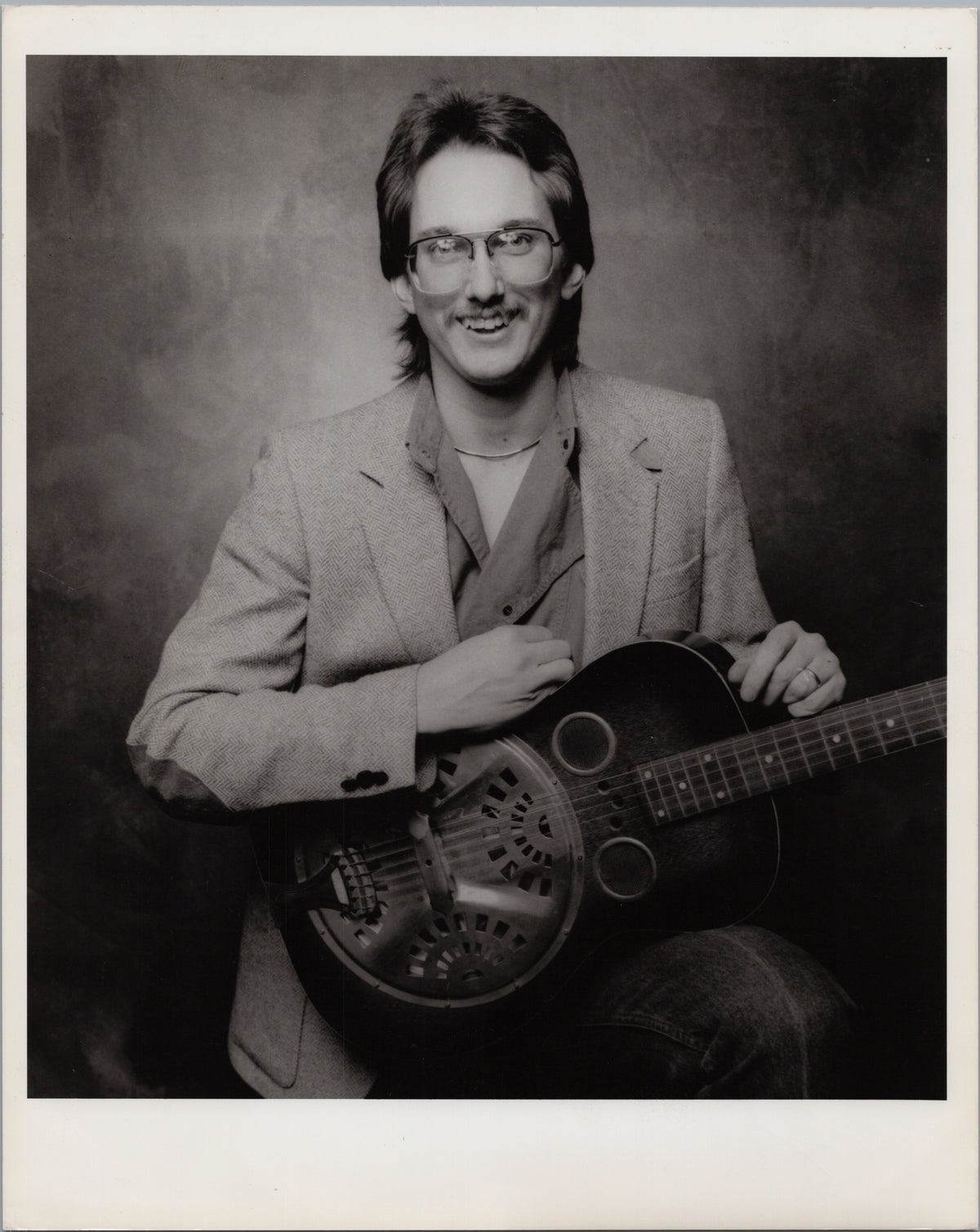 Jerry Douglas with Dobro Guitar — A01002