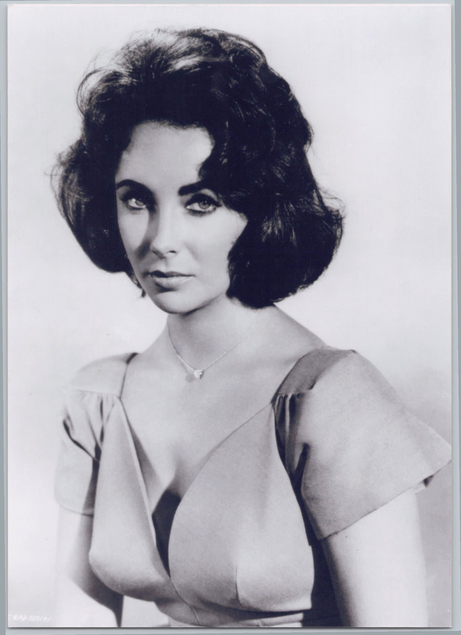 Elizabeth Taylor — Studio Portrait