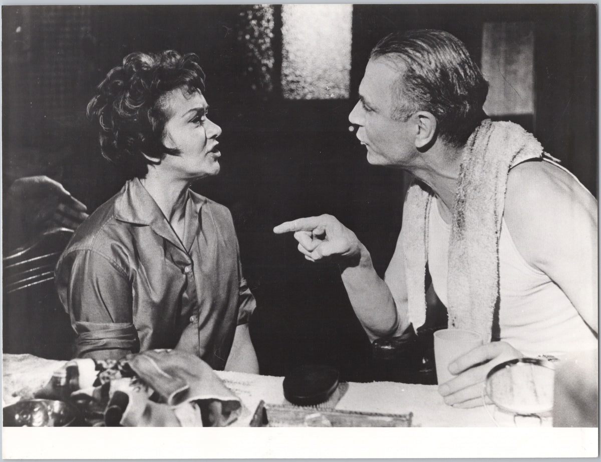 Laurence Olivier and Joan Plowright — Table Scene — front