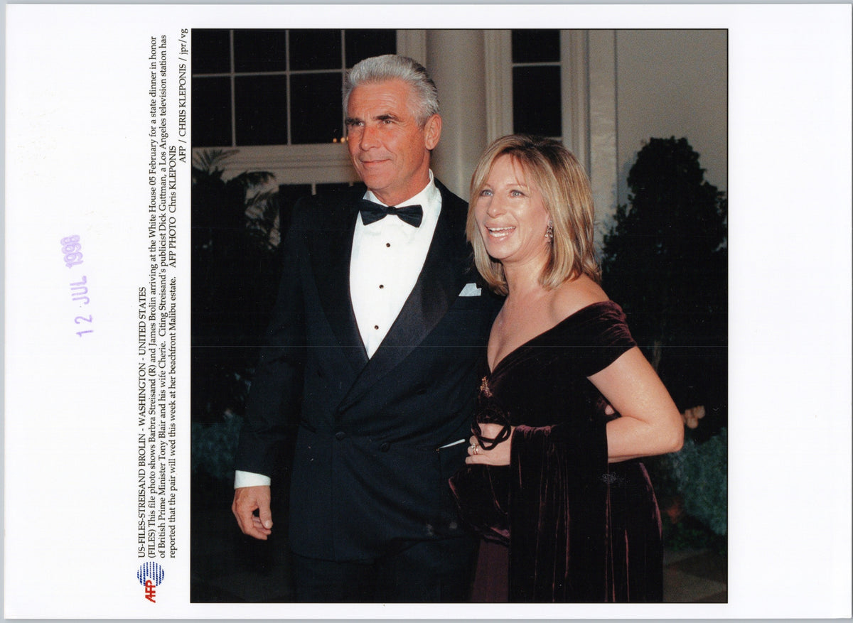 Barbra Streisand and James Brolin at the White House — front