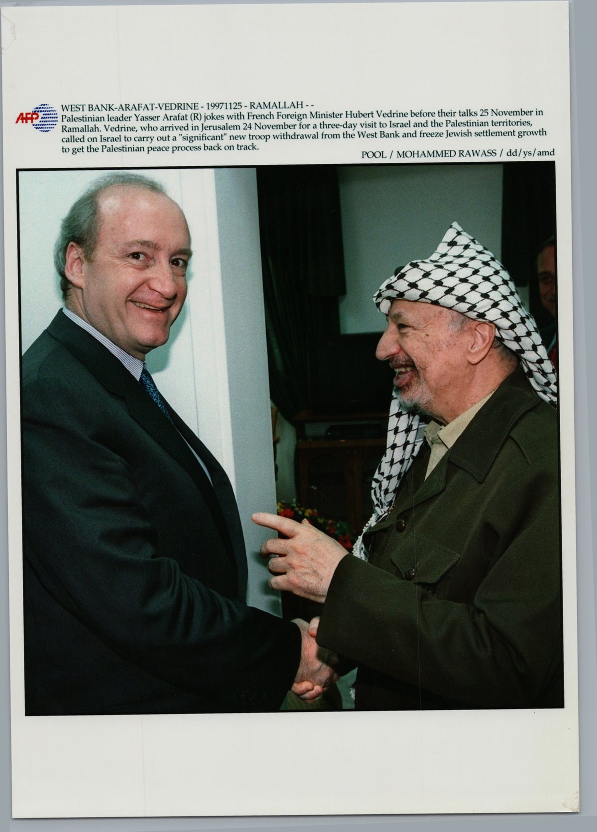 Yasser Arafat Meets Hubert Vedrine in Ramallah — 1997 — front