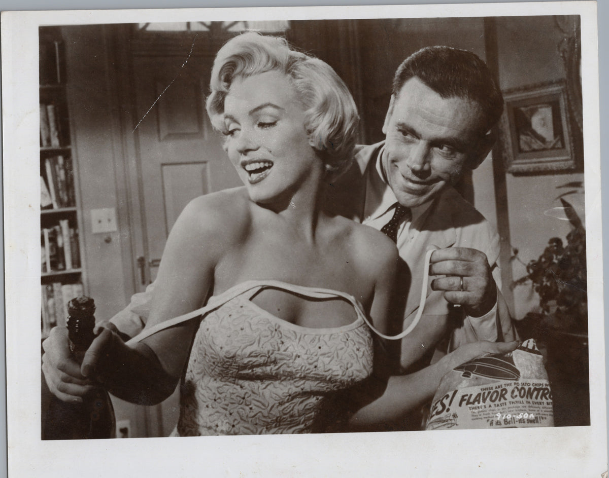 Marilyn Monroe — The Seven Year Itch Interior Scene — front